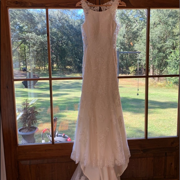 Wedding dress never worn